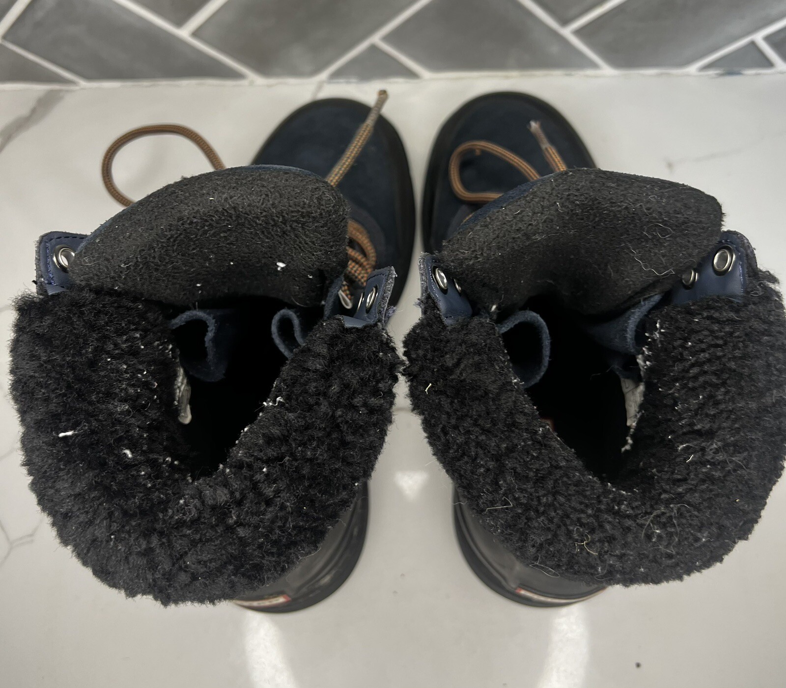 HUNTER Women's Commando Insulated Leather Boots Navy… Gem