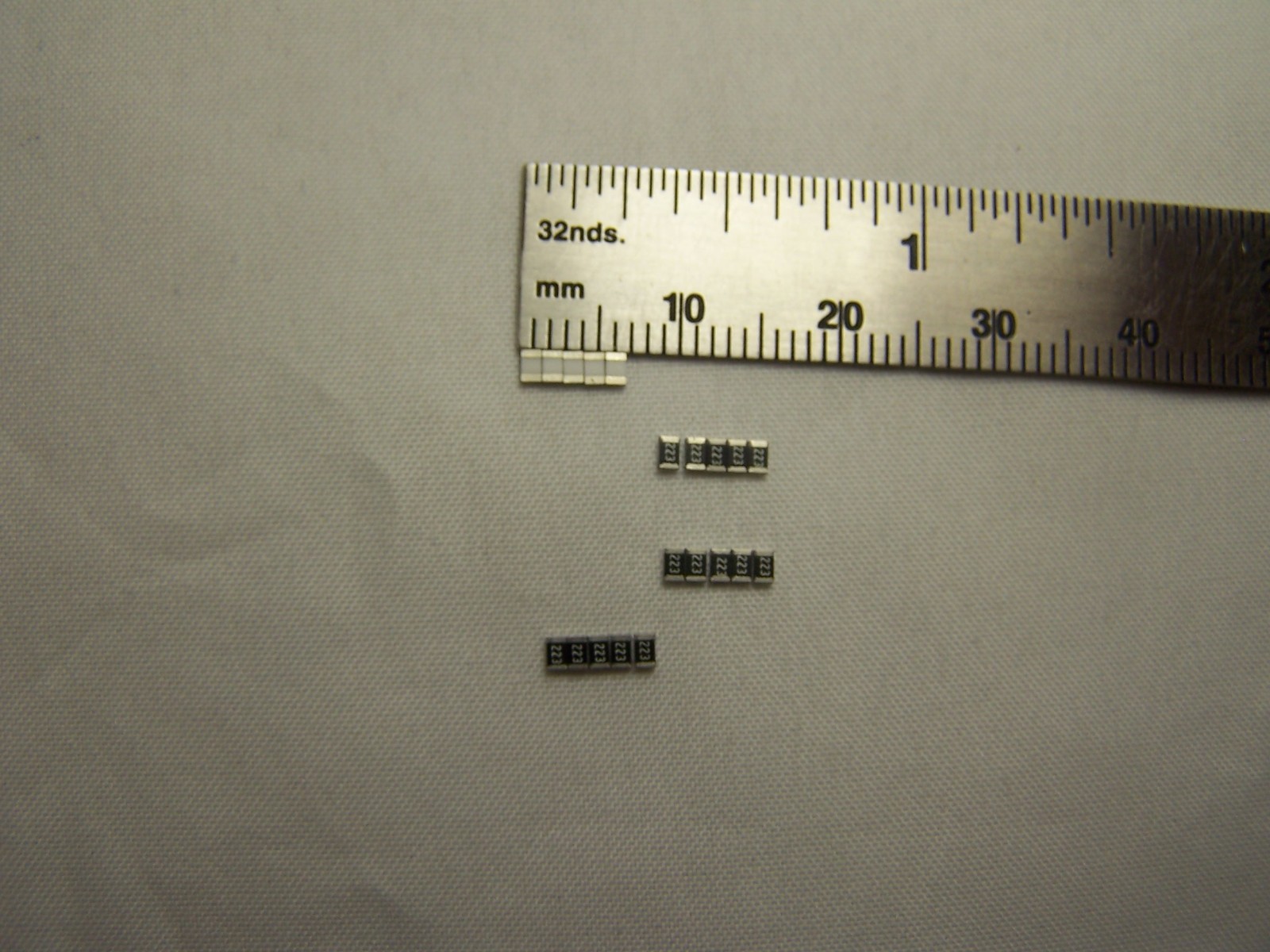 22k ohms 20pcs (243) SMD/SMT 0805 5% resistors ( SUPEROHM ) | eBay