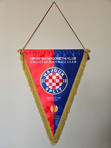 Pin's Hajduk Split – Croatie – Petit Format – Neuf