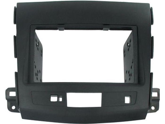 Entretoise autoradio 2Din pour connecter votre SUV Peugeot 4007 en voyage