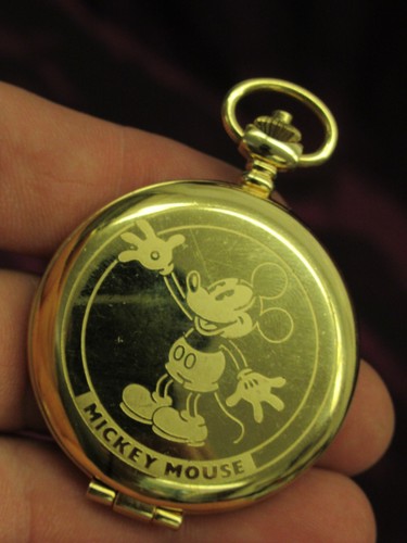 Vintage Disney Mickey Mouse moving hands PULSAR quartz pocket watch V701-0A40 - Picture 5 of 7