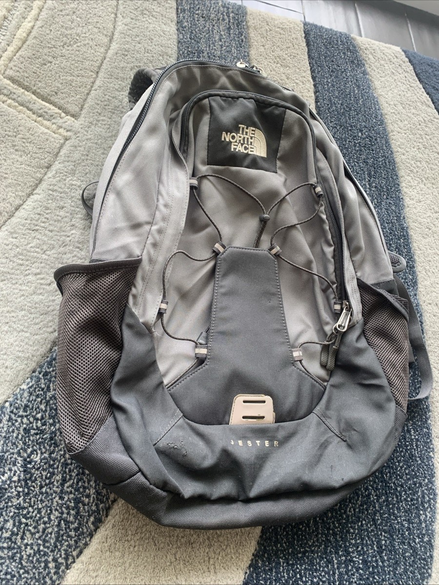 north face gray jester backpack The Everyday Laptop A stylish front bungee system adds extra storage options. The North Face Jester Backpack