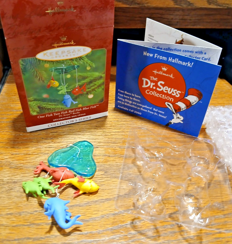 Hallmark Ornament Dr. Seuss Books 'One Fish Two Fish ...' 2000