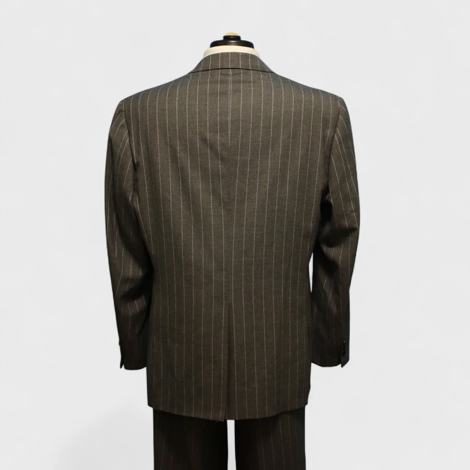 Brioni 2 Pc Suit US 44R Gray Pinstripe Flannel Italian Wool Pleated 3 Button - Image 3 of 4