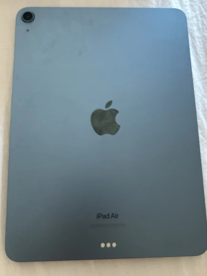 Apple iPad Air (5th generation) · 256GB · Wi-Fi, foto 1 di 4