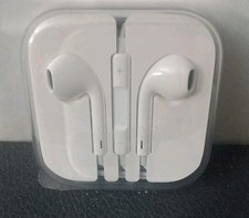 New Sealed Genuine Apple Earbuds 3.5mm Plug Earphones For iPhone iPod iPad