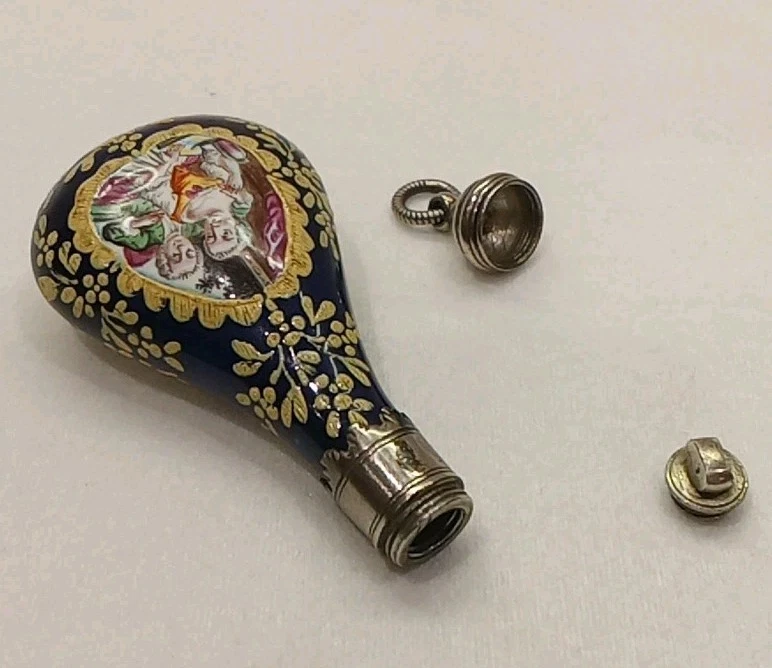 FLACON A SELS PORCELAINE ÉMAILLÉE ARGENT MASSIF 18E SIÈCLE - Photo 4/4