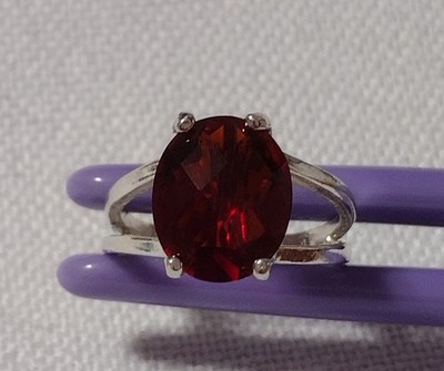 Festlicher facettierter Ovalschliff Kirschrot Quarz Ring 925 Sterling Silber Gr. 7