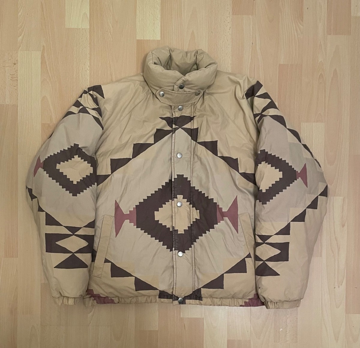 Ralph Lauren 幾何学模様 ダウンジャケット aztec Polo Ralph Lauren Men's Aztec Patchwork Hooded Puffer Jacket