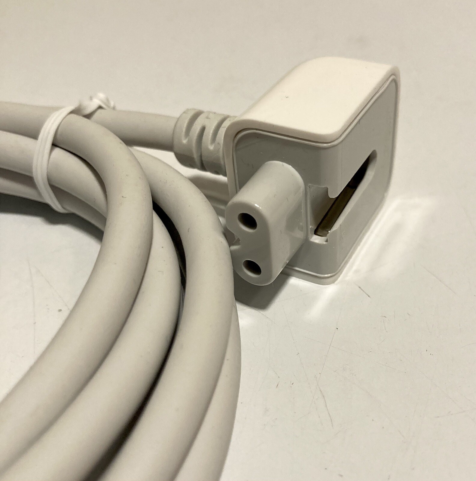 Genuine (Volex) Apple AC Power Adapter Cord 2.5a 125v E62405SP, LS-7A 6 ...