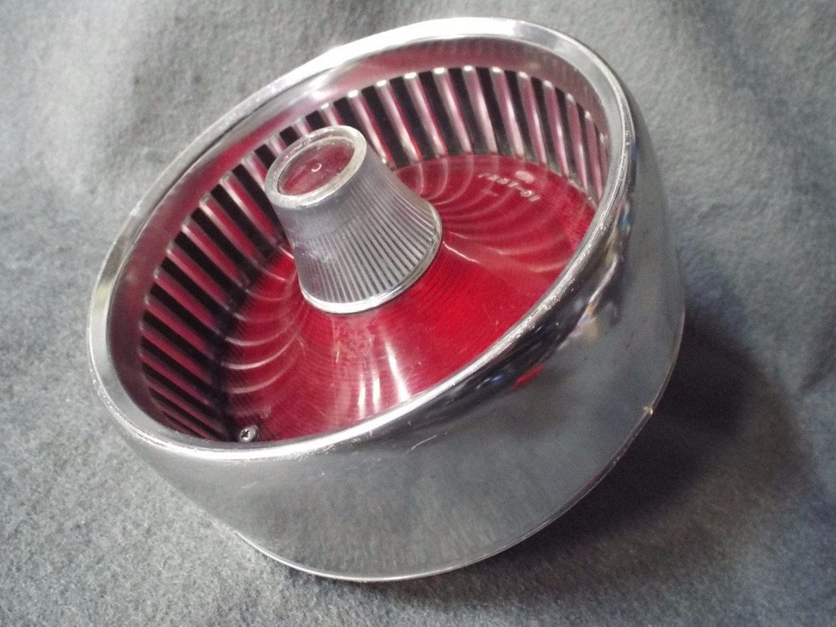 Taillight 1961 Ford Galaxie 500/Sunliner/Starliner/Custom Sedan