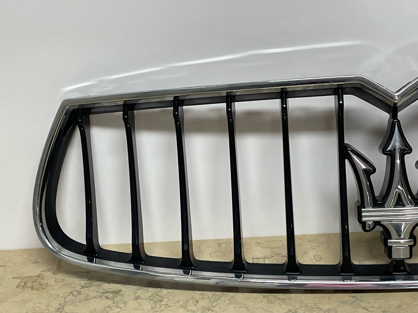 14-17 Ghibli Black Front Bumper Upper Center Grille Grill Panel GENUINE OEM