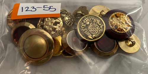 Estate Gold Tone Crafting Plastic Mixed Sewing Buttons Button Lot 123-55 - Picture 10 of 10