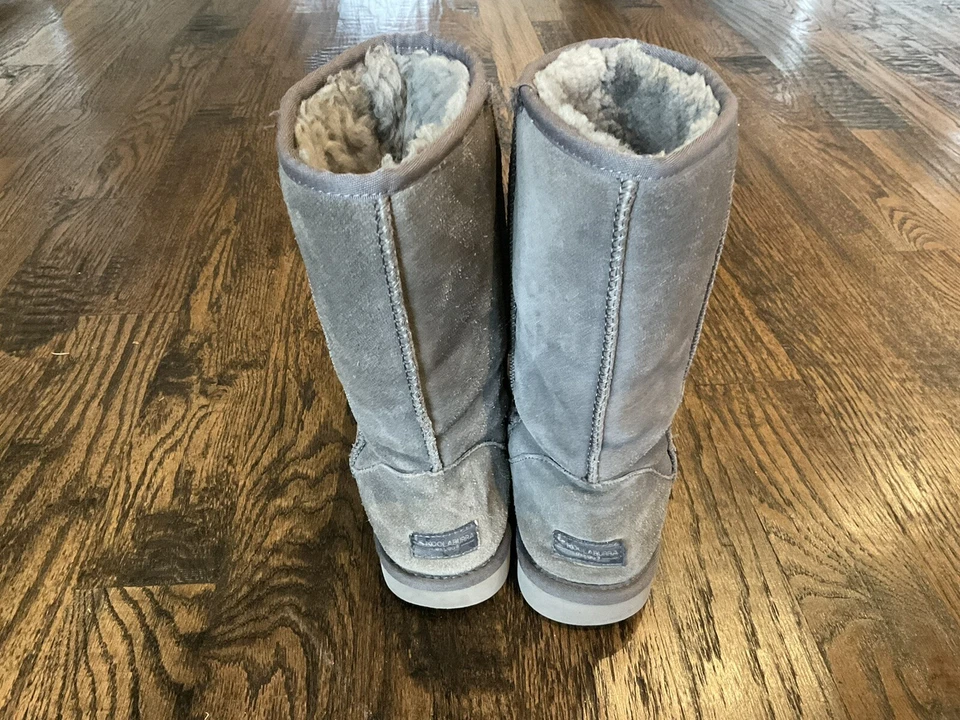 Botas de inverno femininas Koolaburra by UGG Koola alta cinza pele de camurça tamanho 8 1017089 - Imagem 4 de 4