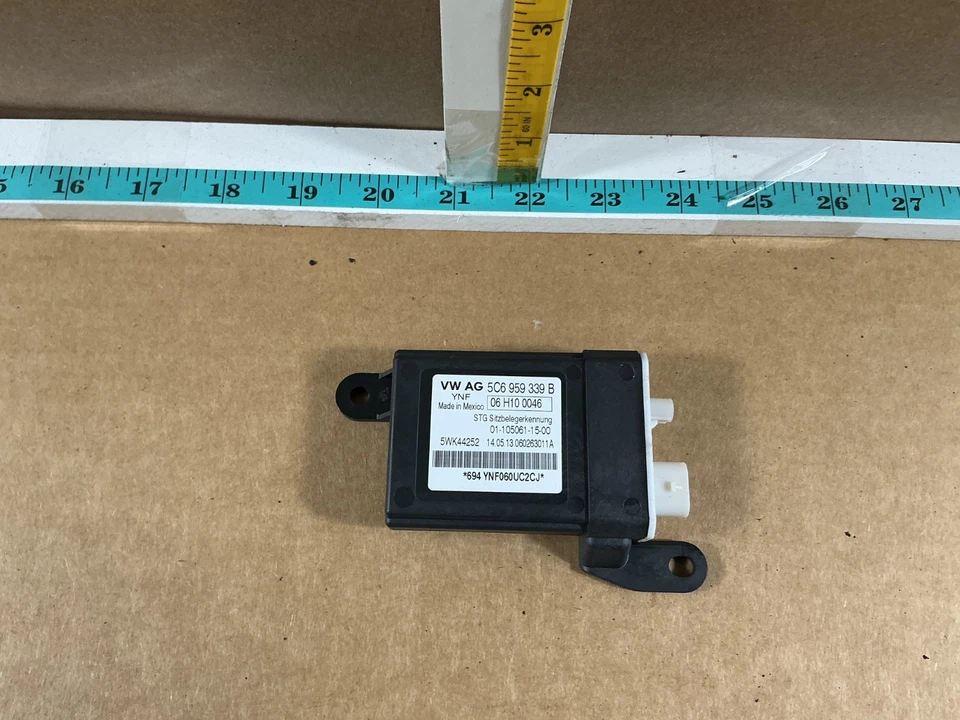 Módulo de detección de ocupantes asiento delantero derecho Audi A7 Quattro 2012-2018 OEM Foto 3 de 4