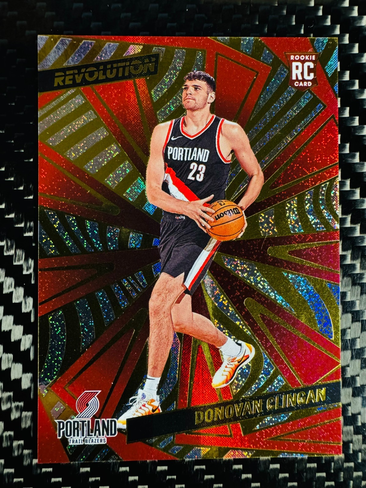 Donovan Clingan 2024-25 Panini Revolution Rookies Neutron /125 RC #108 Blazers