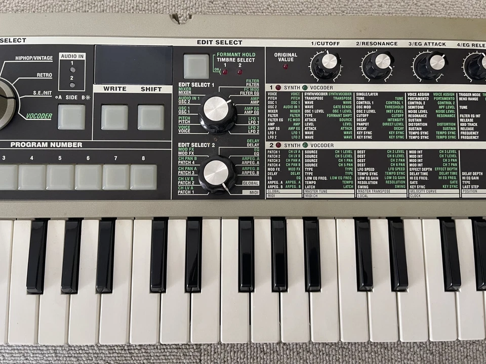 KORG microKORG with AC Adapter and Condenser Microphone Tested Working 37 Keys - Image 4 of 4