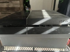 Sony PlayStation 4 (500 GB) Home Console - Black Used