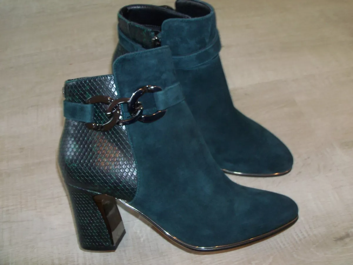 Moda in hot sale pelle boots ebay