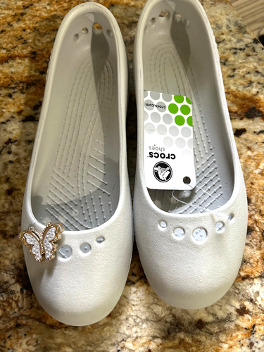CROCS Classic NWT Ballet Butterfly Shoes Pearl Gray Size 6