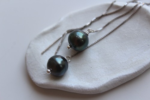 Boucles D'oreilles En Perles Noires De Tahiti Et Tanzanite - Argent Sterling - Neuves Avec étiquettes
