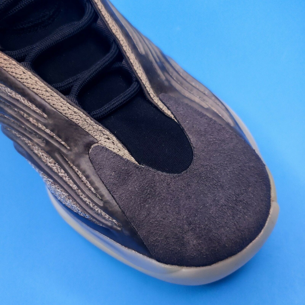 yeezy quantum barium goat