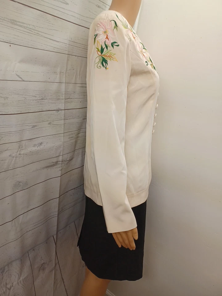 Saks Fifth Avenue/Old Navy Blazer Falda Conjunto Traje Negro Marfil Pastel Talla 4 Foto 3 de 4