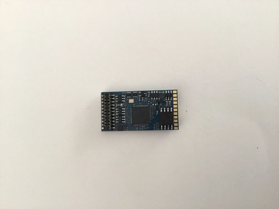 ESU LokSound 5 21PNEM DCC Sound Decoder for Rapido E8B Diesel Locomotives - Image 2 of 2