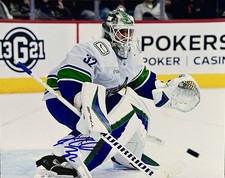 Kevin Lankinen Signed Vancouver Canucks 8x10 Photo