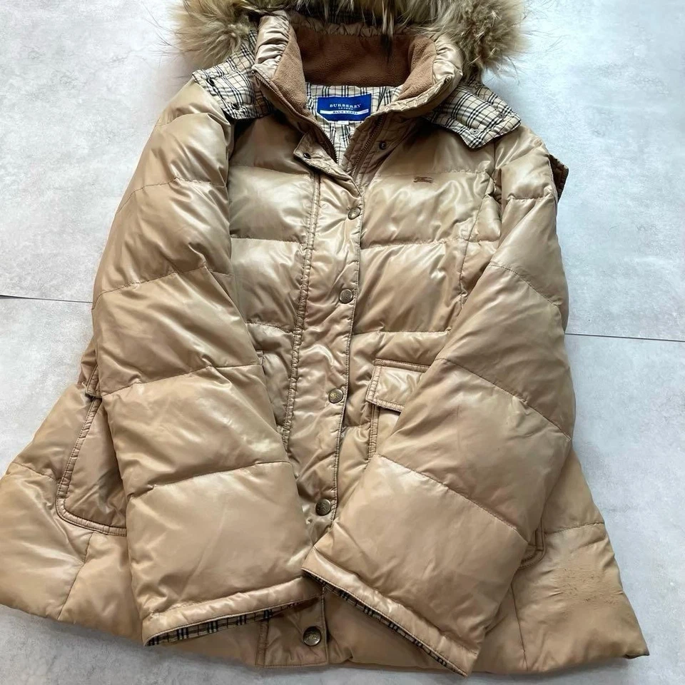 BURBERRY BLUELABEL Down Coat, jacket Camel Beige, Size M, Japan - Image 4 of 4