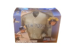 Top 10 Derek Jeter Baseball Cards 17