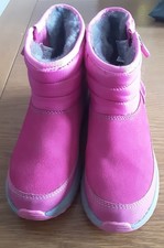 UGG Girls Truckee Snow Weather Boot Size 1 (EU 33.5)