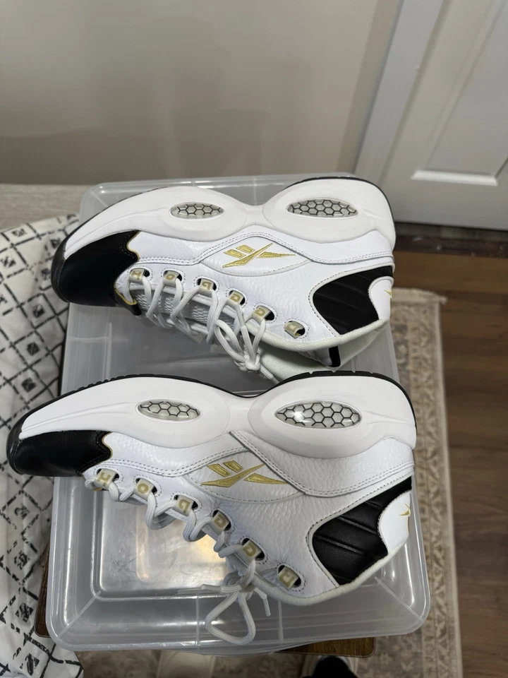 Size 9 - Reebok Question Mid Respect My Shine - Image 3 of 4