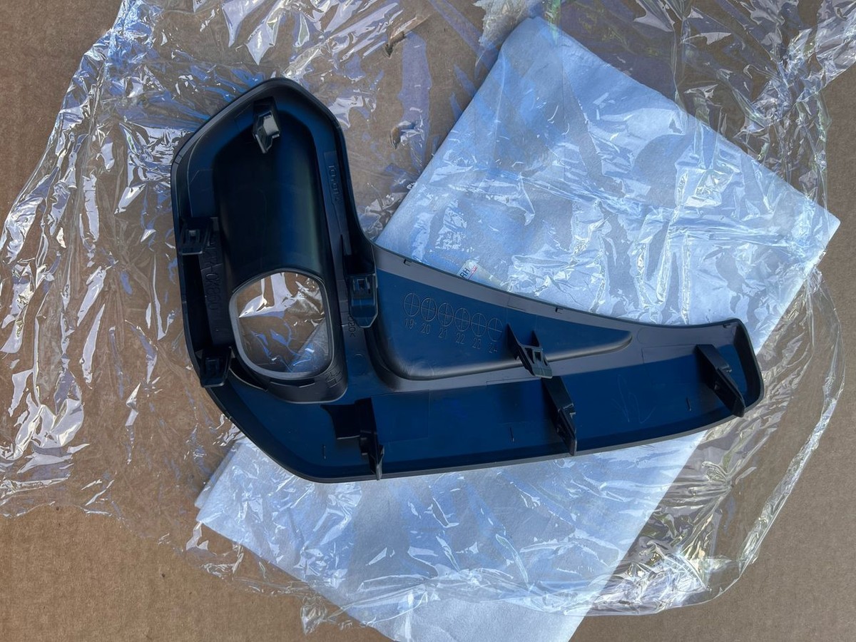 実物 RearViewHoodie Mサイズ fog frwd forward 実物 RearViewHoodie Mサイズ fog frwd forward 実物 RearViewHoodie M