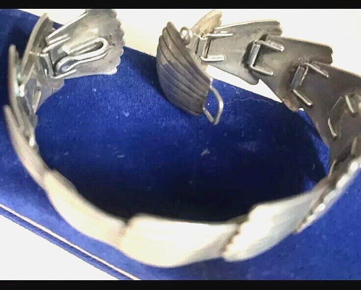 silvertone shell link bracelet - image 2