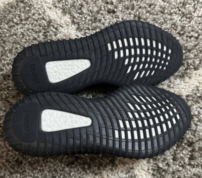 Size 10.5 - adidas Yeezy Boost 350 V2 Low Oreo 889772715554| eBay