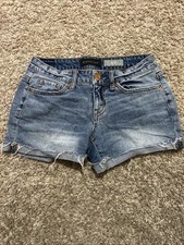 Aero Low Rise Midi Shorts Size Teen Juniors Size 00 EUC