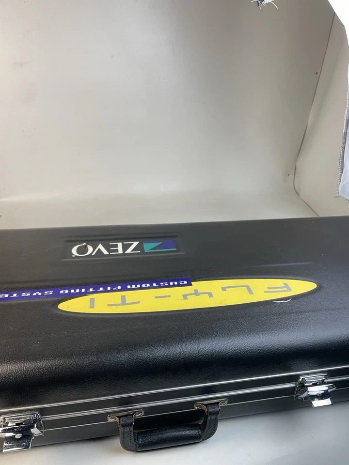 Zevo Fly Ti Custom Driver Fitting Kit + Case / 5 Shafts + 6 Driver Heads /9258 - Image 2 of 4