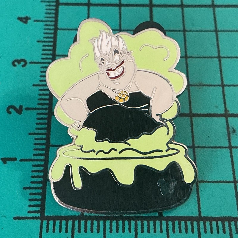 Ursula With Cauldron Disney Trading Pin With Back 2006 The Little Mermaid VGC