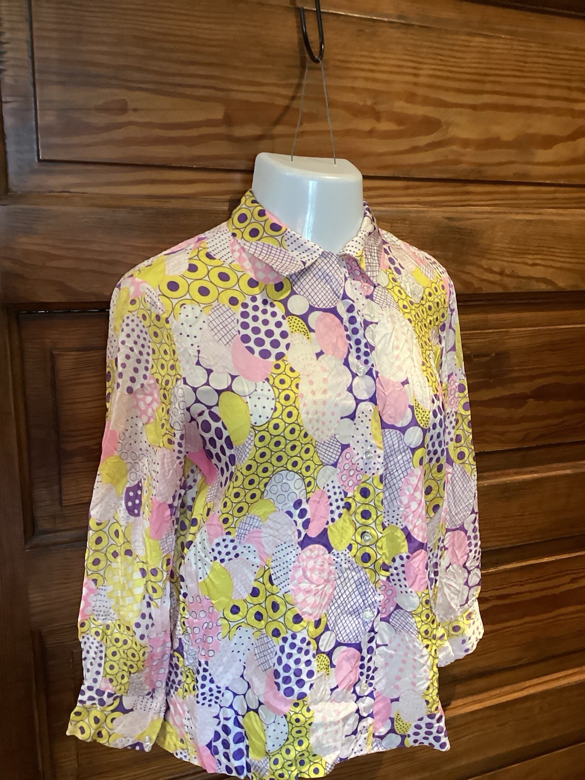 Vintage Handmade Easter Egg Printed Polyester Dis… - image 2