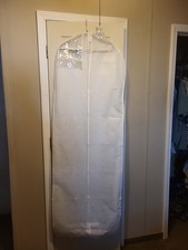Unbranded XL White Breathable Garment Bag - 24" x 72" x 10". Zipper. Name Label.