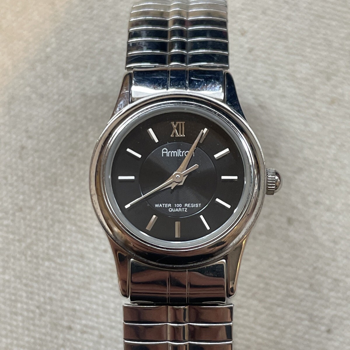 ARMITRON WOMEN SILVER TONE WR 100 25/6154-5 WRIST WATCH 22mm