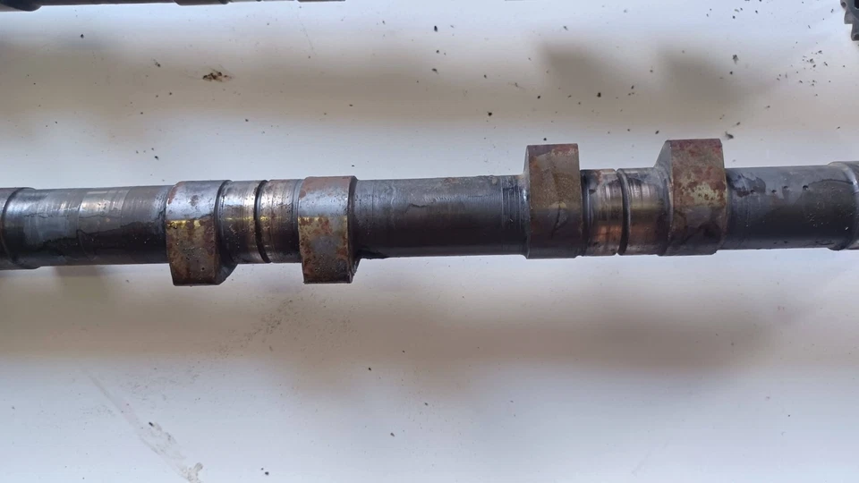 Maserati Biturbo 2,24 В, AM475, б/у пара распределительных валов выхлоп и впуск - Изображение 4 из 4