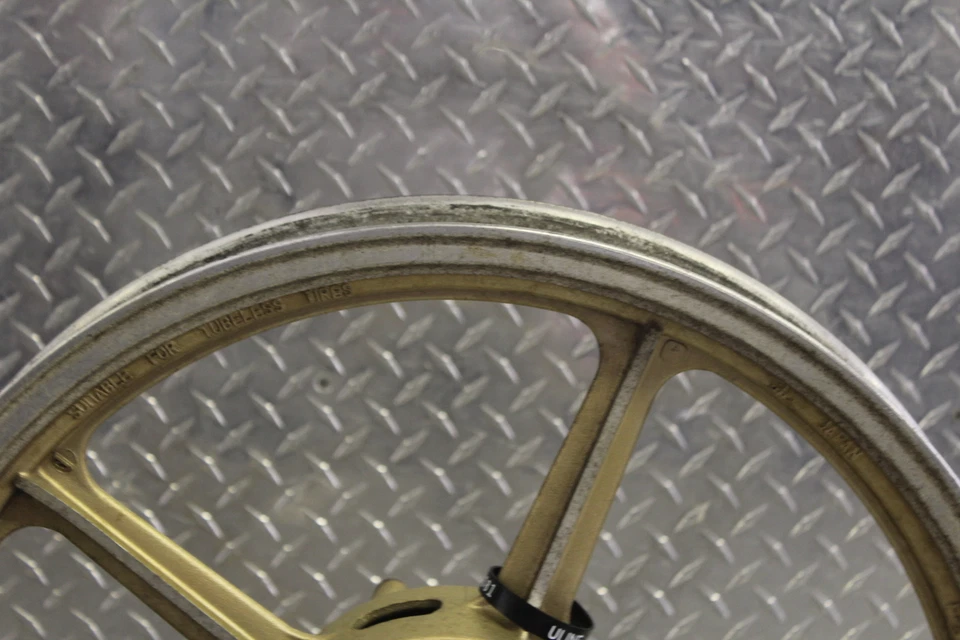 1986 YAMAHA VIRAGO 1100 XV1100 LLANTA DELANTERA Foto 2 de 4