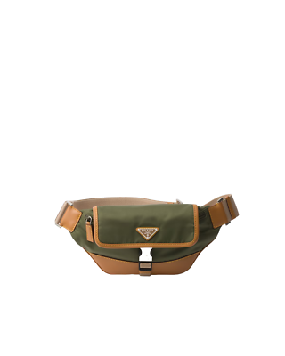 PRADA HANDOBAG 三角プレート レザー A4可ブラウン 【公式通販】