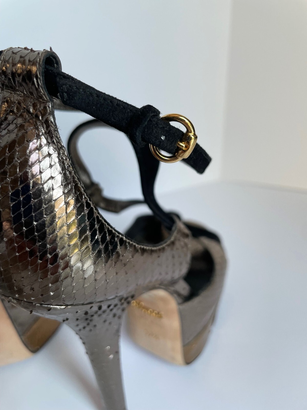 Gucci Exotic Python Leather Platform Heels Pumps … - image 7