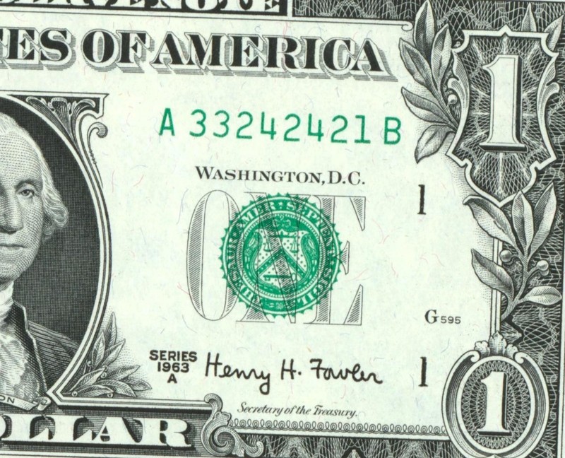 $1 1963 ((CHOICE/ GEM)) Federal Reserve Note ** CURRENCY (2nd of 4 consecutive)