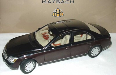 AUTOART 2005 MAYBACH 57 Brown/Black Very Rare Dealer Edition 1:18