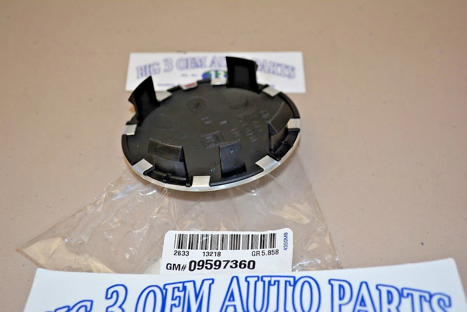 GMC Acadia con cubierta de tapa central cepillada de rueda de aluminio nuevo OEM 9597360 Foto 3 de 3