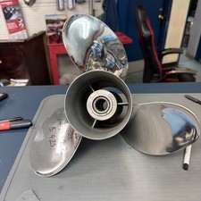 Mercury Propeller 14.25x22 3 Blade Right Hand...